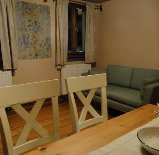 Tatil Evi Kleine Residenz Am Zehnthof Senheim